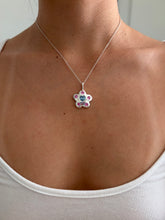 Load image into Gallery viewer, flower power necklace