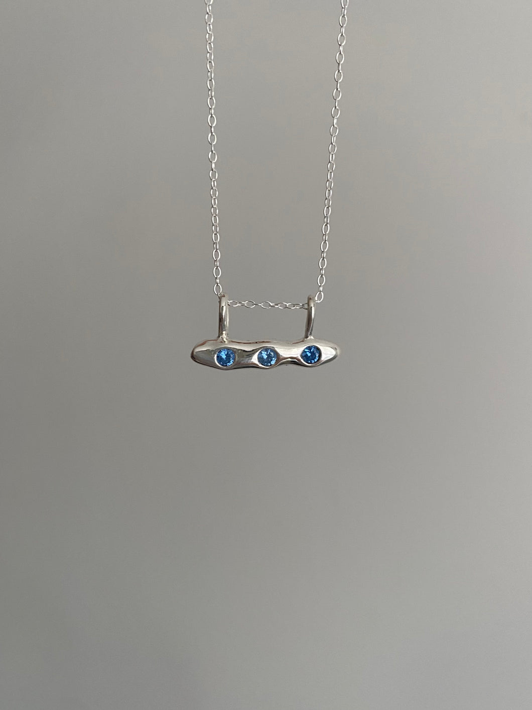 (blue) peas in a pod necklace