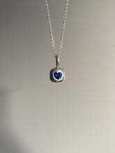 Load image into Gallery viewer, deep blue spinel cushion necklace
