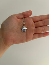 Load image into Gallery viewer, chunky dancing star necklace
