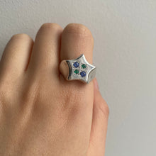 Load image into Gallery viewer, chunky star signet size 7 and a quarter
