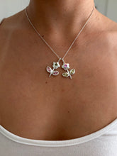 Load image into Gallery viewer, peridot wild flower necklace
